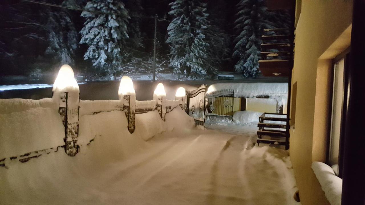 Hotel Apartament Eldya Comfort&Suites Predeal Exteriör bild