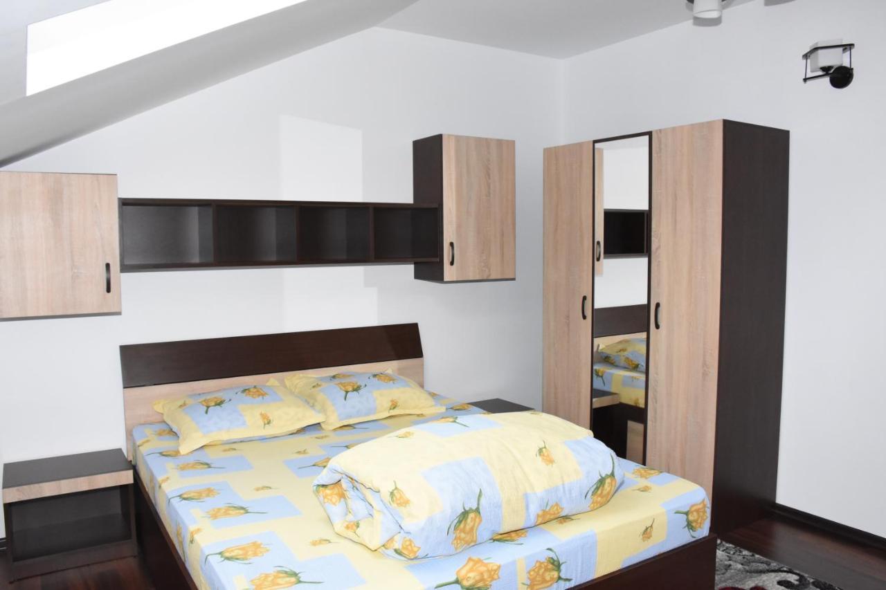 Hotel Apartament Eldya Comfort&Suites Predeal Exteriör bild