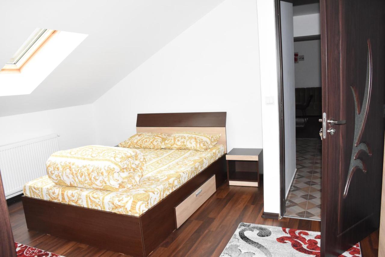 Hotel Apartament Eldya Comfort&Suites Predeal Exteriör bild